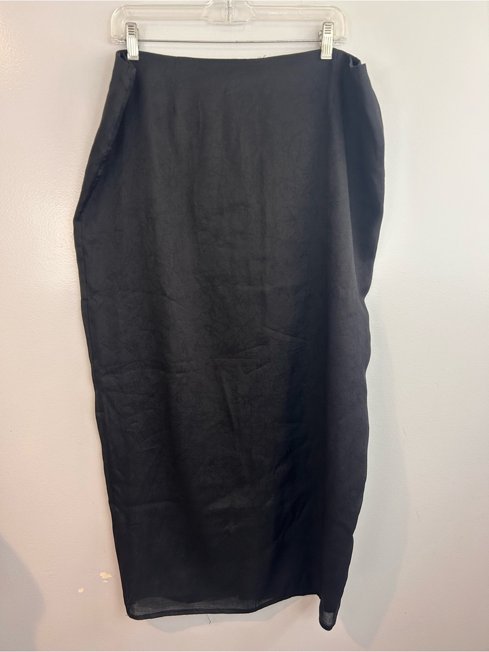 NWT SNDYS. Black Shiny Tamsyn Midi/Maxi Lightweight Shiny Skirt Size 4X Revolve